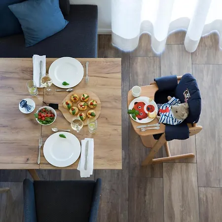 Holiday home Reetdorf Geltinger Birk Atelierhaus Morsezeichen Nieby (Nieby, Schleswig-Flensburg)